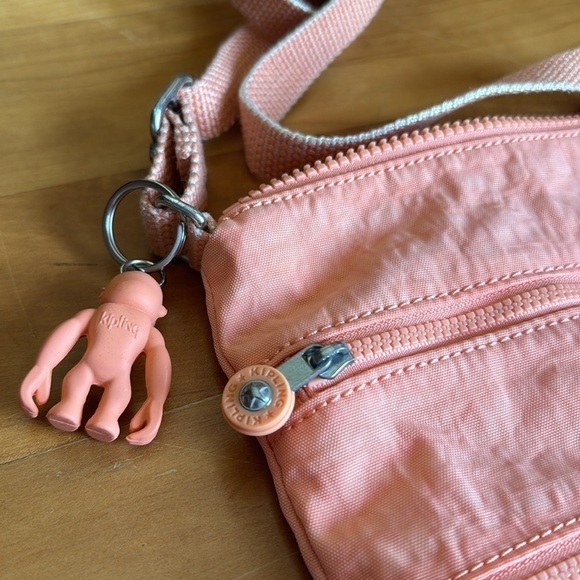 Kipling Keiko Crossbody Peachy Coral mini bag purse peach with keychain charm - Picture 4 of 14